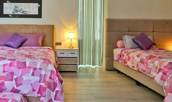 Luxury Villa, 4 Yatak Odası, Sigara İçilmez, Havuz Manzaralı
