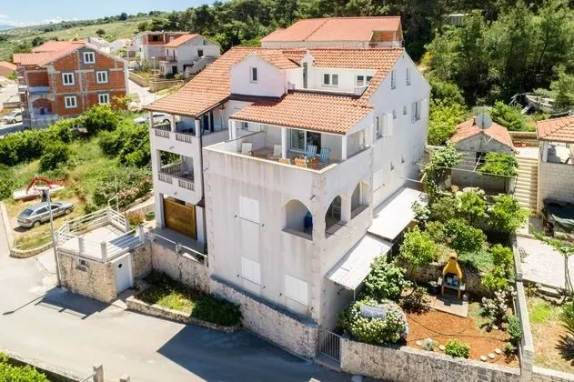 Apart Daire (One bedroom apartment with balcony)