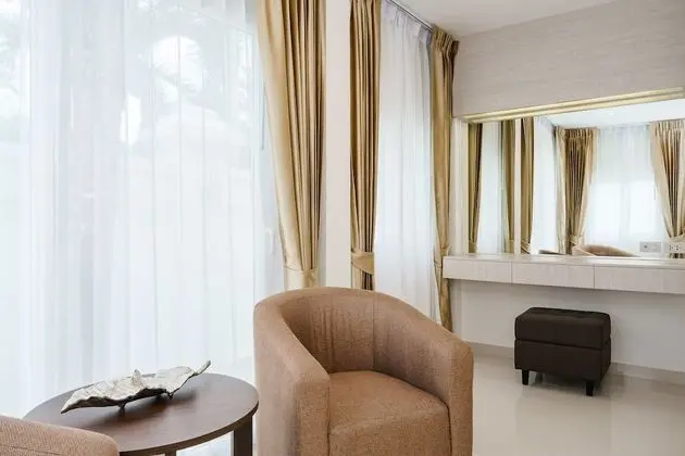 Luxury Villa, Sigara İçilmez