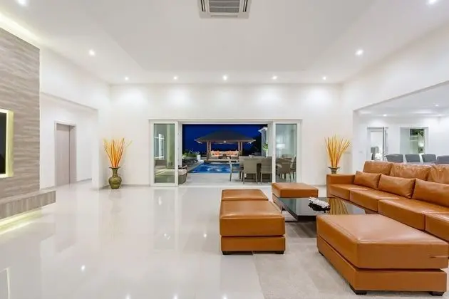 Luxury Villa, Sigara İçilmez