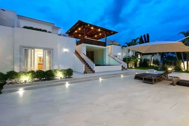 Luxury Villa, Sigara İçilmez
