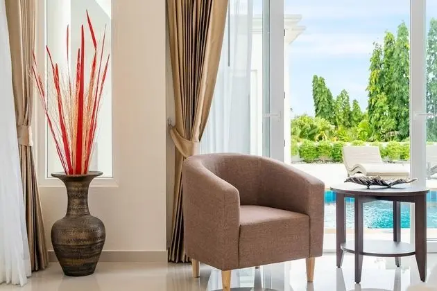 Luxury Villa, Sigara İçilmez