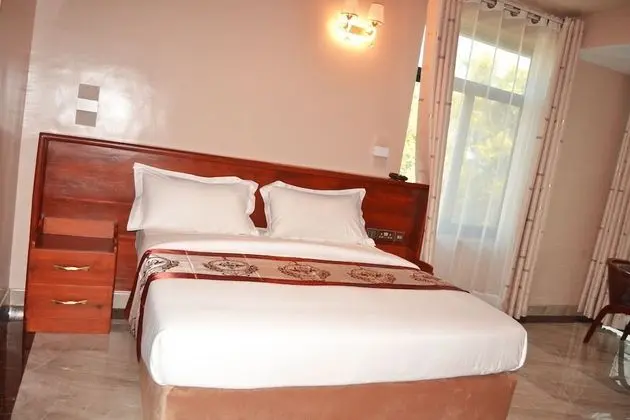 Tek Büyük Yataklı Oda, Balkon