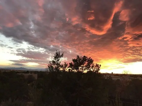 Ev (Sunset Vista - Spectacular Mountain V)