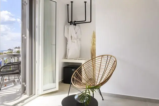 Tek Büyük Yataklı Oda, Kısmi Deniz Manzaralı