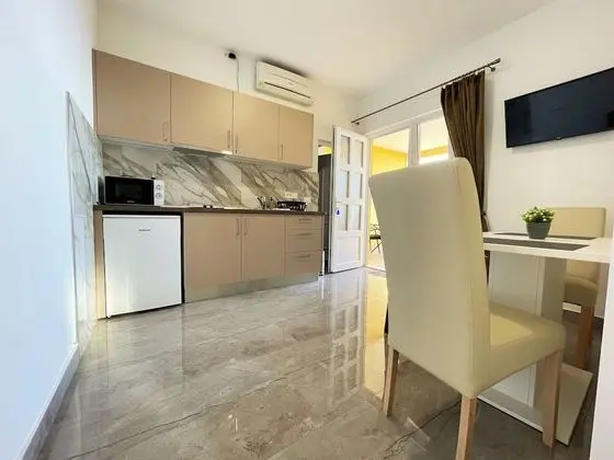 Comfort Apart Daire, 2 Yatak Odası, Teras, Deniz Manzaralı