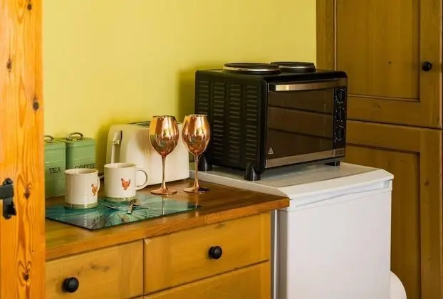 Apart Daire, 1 Büyük (Queen) Boy Yatak ve Çekyat