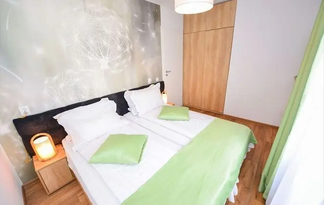Apart Daire, 2 Yatak Odası, Sigara İçilebilir
