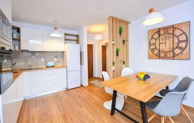 Apart Daire, 2 Yatak Odası, Sigara İçilebilir