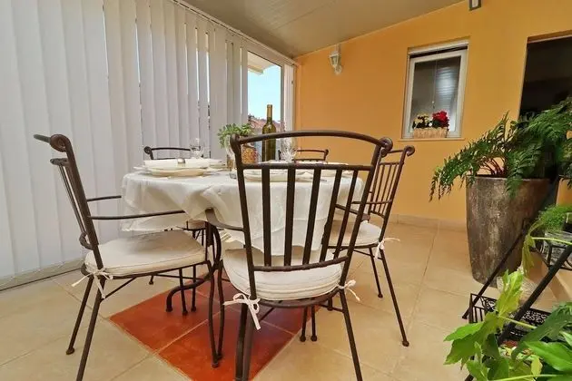 Apart Daire (Three Bedroom Apartment with Balcony )