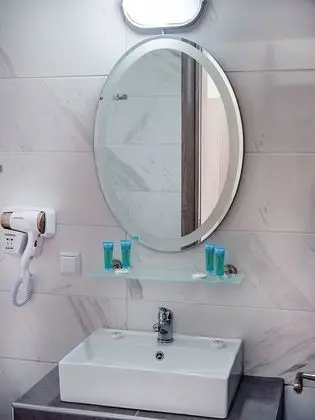 Premium Tek Büyük Yataklı Oda