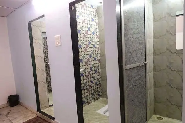 Ortak Ranzalı Oda, Karma Ranzalı Oda
