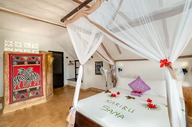 Suite with Partial Ocean View