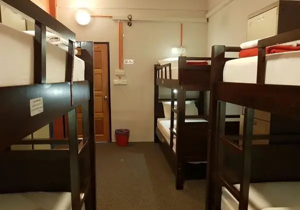 Ortak Ranzalı Oda, Karma Ranzalı Oda (1 Bed in 6-Bed)