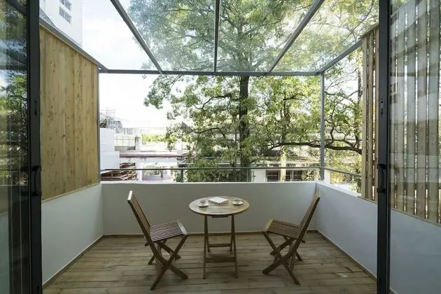Tek Büyük Yataklı Oda, Balkon, Bahçe Manzaralı