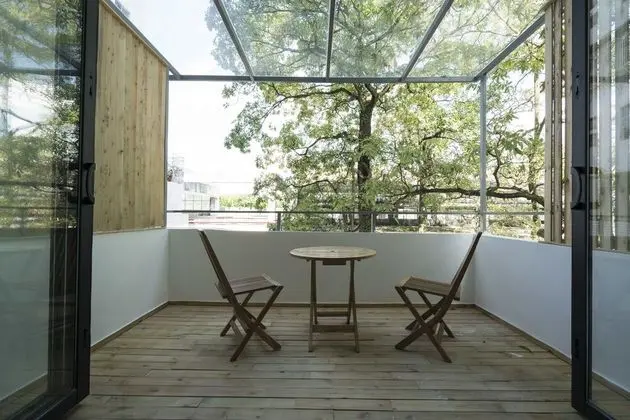 Tek Büyük Yataklı Oda, Balkon, Bahçe Manzaralı