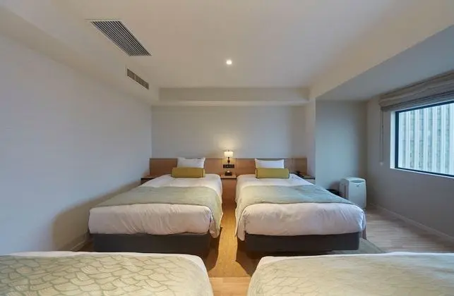 Dört Kişilik Oda, Sigara İçilmez (33th-37th Floor)