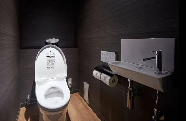 Dört Kişilik Oda, Sigara İçilmez (33th-37th Floor)