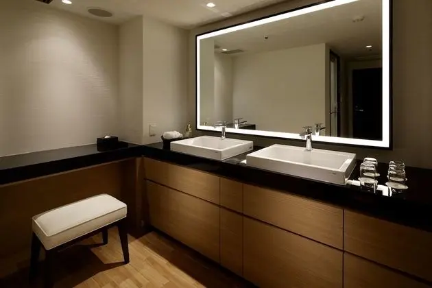 Dört Kişilik Oda, Sigara İçilmez (33th-37th Floor)