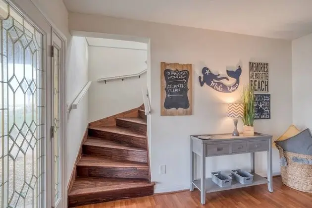 Ev (Sunshine Daydream)