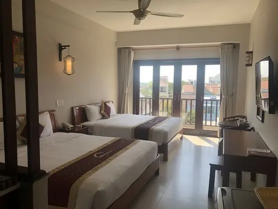 Deluxe Dört Kişilik Oda, Balkon