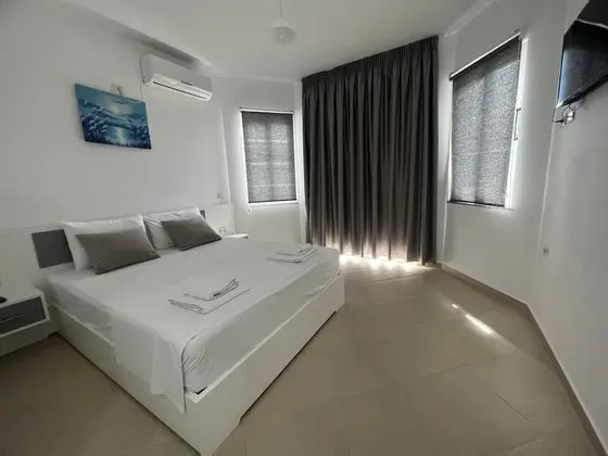 Tek Büyük Yataklı Oda, Balkon