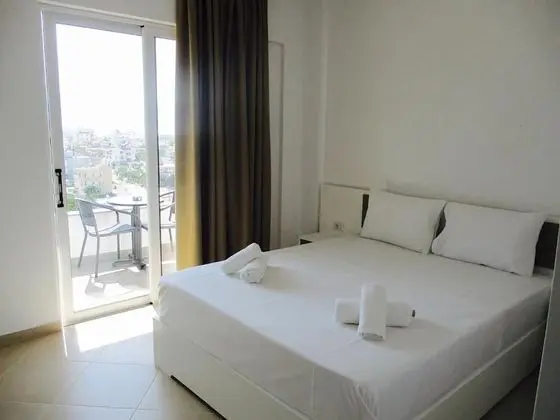 Tek Büyük Yataklı Oda, Balkon