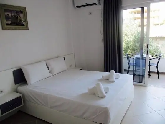 Tek Büyük Yataklı Oda, Balkon