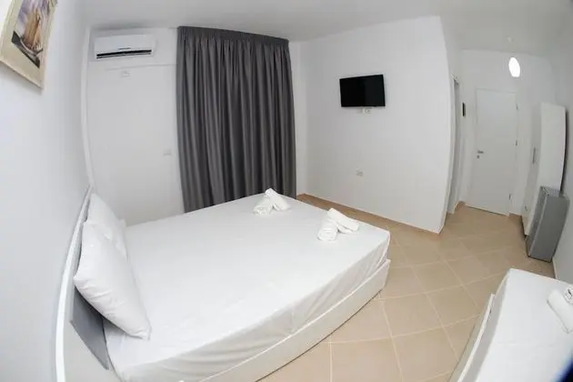 Üç Kişilik Oda, Balkon