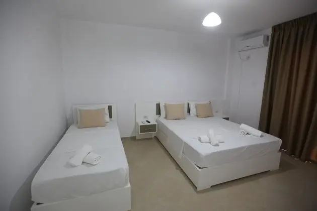 Üç Kişilik Oda, Balkon