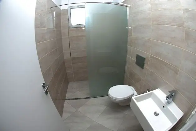 Üç Kişilik Oda, Balkon