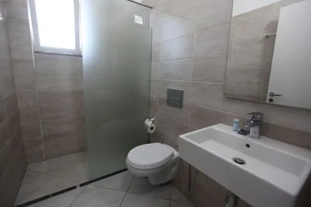 Üç Kişilik Oda, Balkon