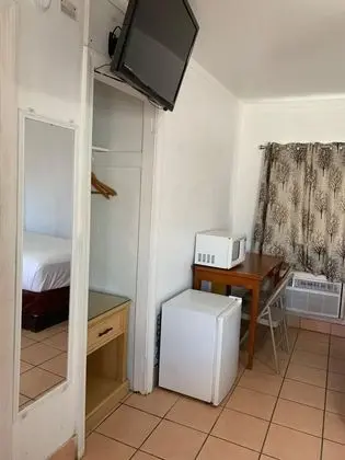 Basic Dört Kişilik Oda, 2 Büyük (Queen) Boy Yatak