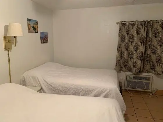 Basic Dört Kişilik Oda, 2 Büyük (Queen) Boy Yatak