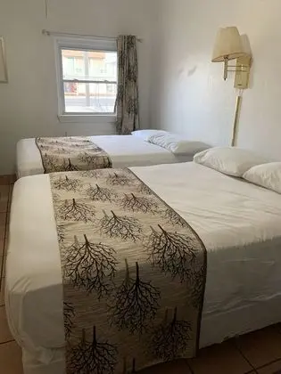 Basic Dört Kişilik Oda, 2 Büyük (Queen) Boy Yatak