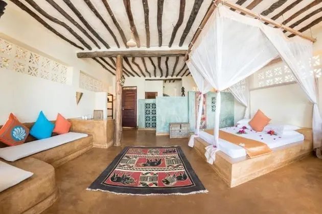 Deluxe Ocean Front Suite