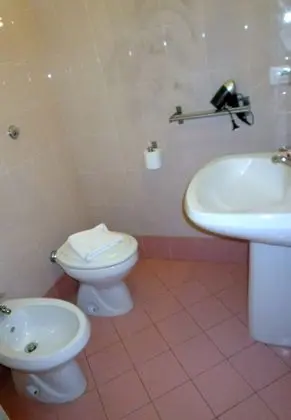 Üç Kişilik Oda (Basement Room)