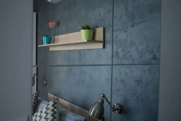 Comfort Tek Büyük Yataklı Oda, Ortak Banyo (With Balcony)(Turquoise)