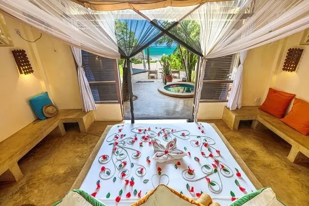 Honeymoon Suite, Private Plunge Pool, Oceanfront