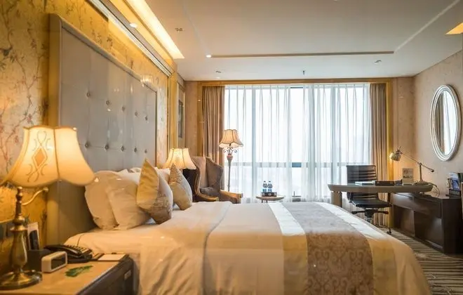 Deluxe Tek Büyük Yataklı Oda, Dağ Manzaralı