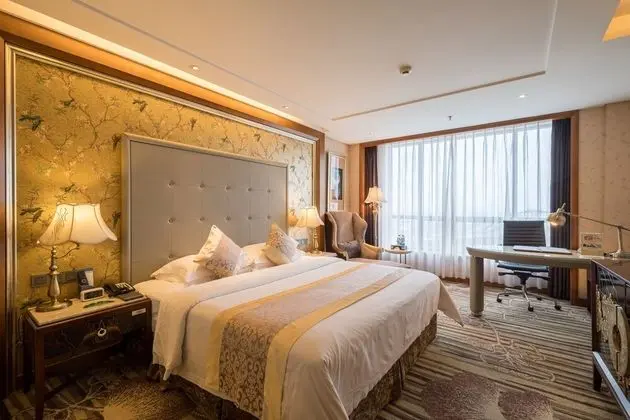 Deluxe Tek Büyük Yataklı Oda, Dağ Manzaralı