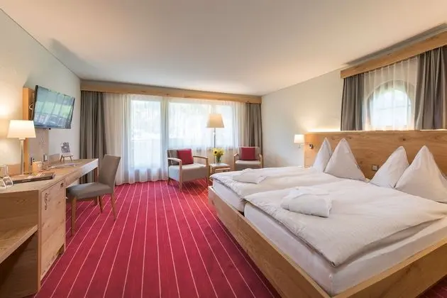 Premium Tek Büyük Yataklı Oda