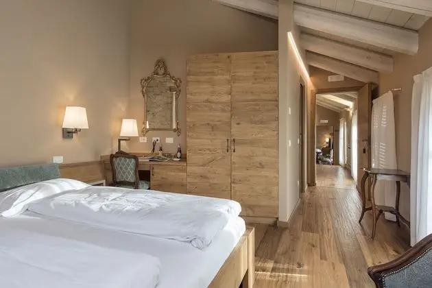 Double Room Ambiente