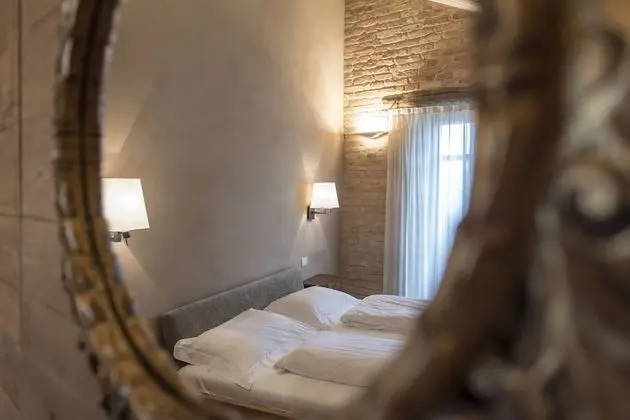 Double Room Ambiente