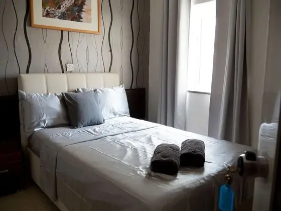 Comfort Tek Büyük veya İki Ayrı Yataklı Oda