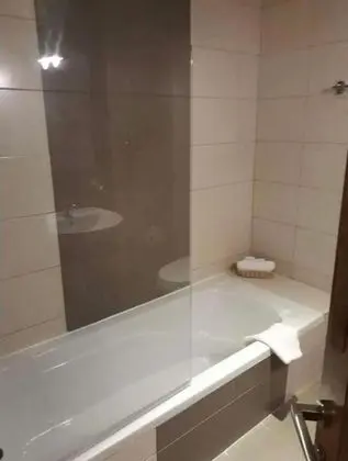 Economy Dört Kişilik Oda, Sigara İçilebilir