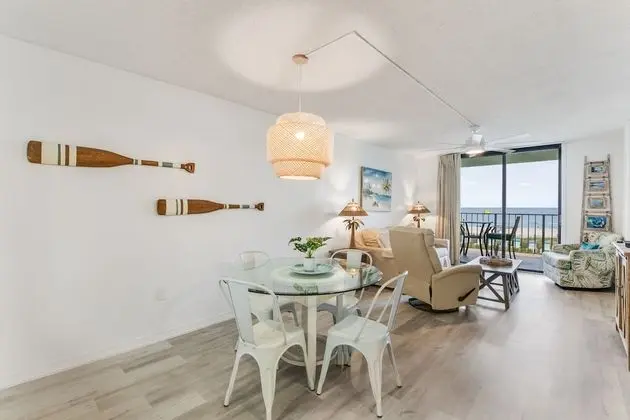 Classic Daire, 2 Yatak Odası, Balkon, Havuz Manzaralı