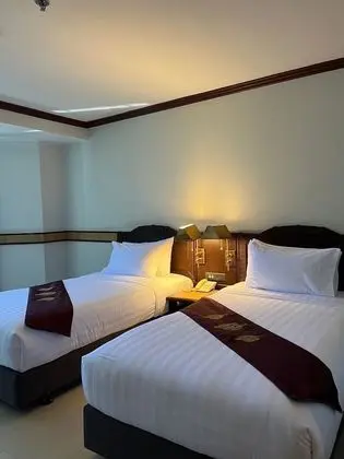 Deluxe Twin Bed