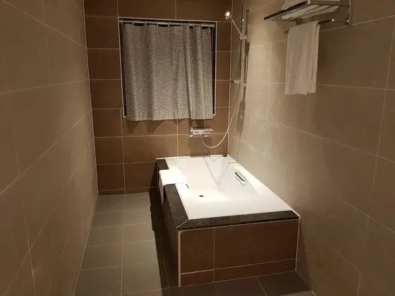 Tek Büyük Yataklı Oda (A)