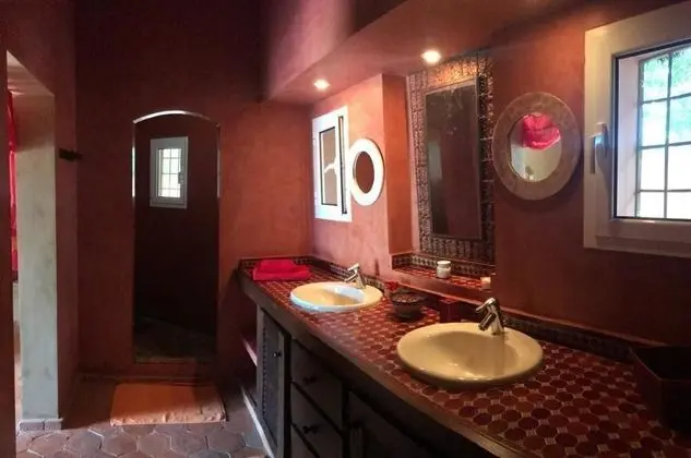 Comfort Bungalov, Havuz Manzaralı